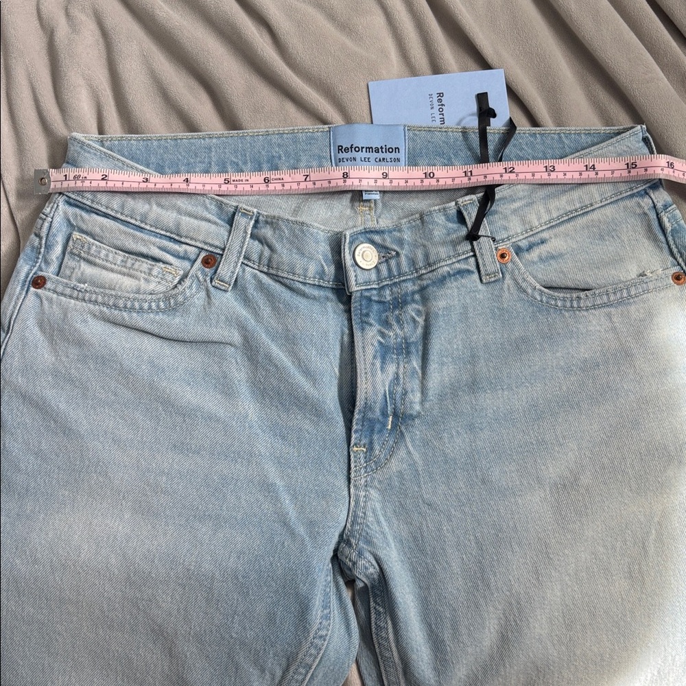 NWT Reformation x Devon Lee Carlson Light Wash Boot Cut Kenny Jeans - Picture 6 of 7